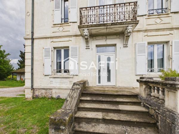 Appartement avec terrasse et parking privés