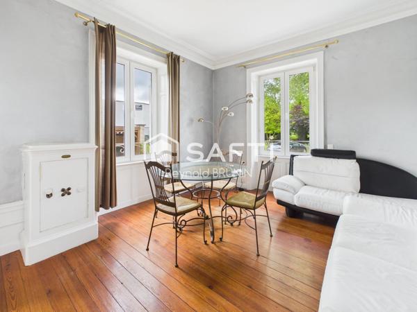 Appartement avec terrasse et parking privés