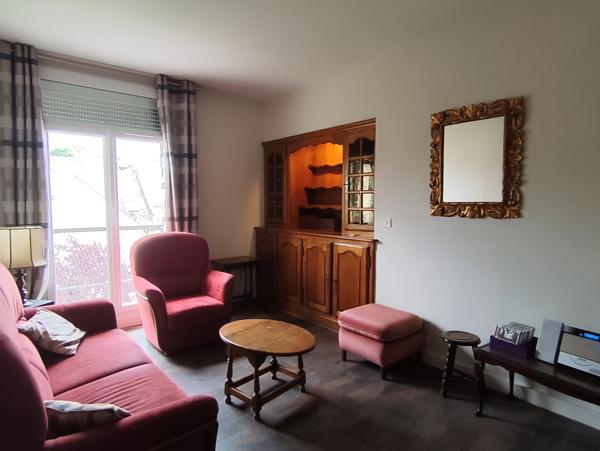 SUPERBE APPARTEMENT F4 DE 72M² REFAIT A NEUF AVEC GOUT DANS RESIDENCE DE STANDING PLEIN CENTRE VILLE Beauvais (60000)