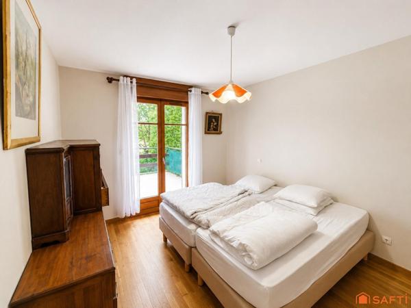 MAISON FAMILIALE, 5 CHAMBRES ET SOUS-SOL COMPLET