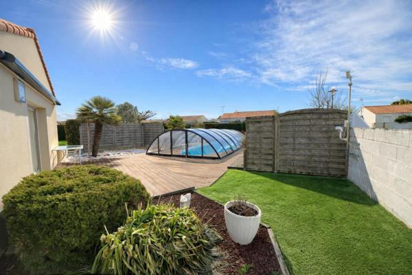 Maison de plain-pied  5 pièce(s)