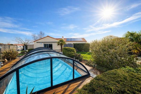 Maison de plain-pied  5 pièce(s)