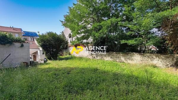 Maison à vendre à Argenteuil -5 pièces, 4 chambres 309 000 € ** - Référence 4449