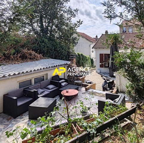 Maison à vendre à Argenteuil -5 pièces, 4 chambres 309 000 € ** - Référence 4449
