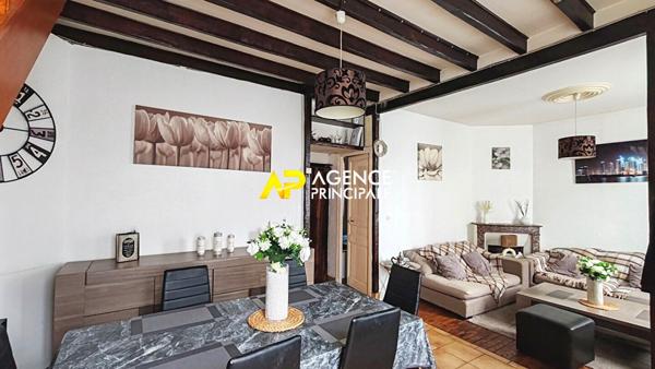 Maison à vendre à Argenteuil -5 pièces, 4 chambres 309 000 € ** - Référence 4449