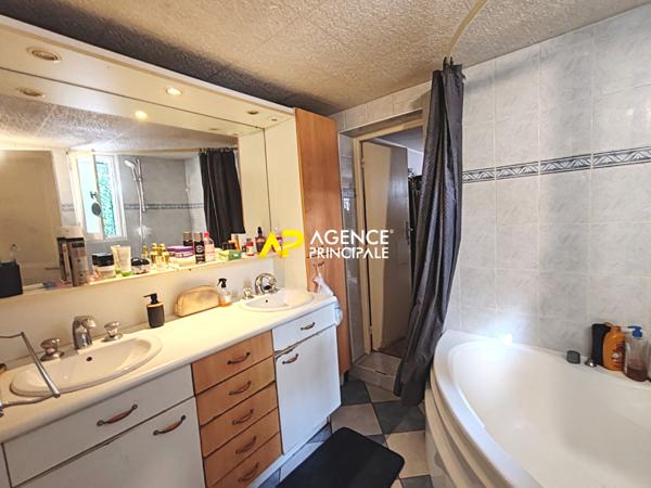 Maison à vendre à Argenteuil -5 pièces, 4 chambres 309 000 € ** - Référence 4449