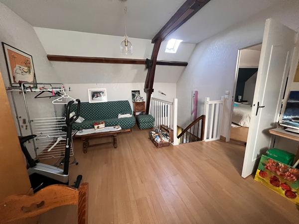 Maison en pierre avec terrain de 1350 m2 , Ernee