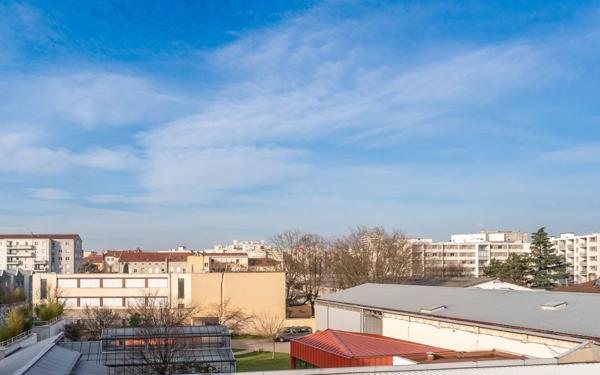 Appartement à vendre    4 pièces • 113,81 m2 Villeurbanne