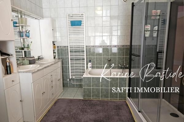 Maison de village PRADELLES avec grand  jardin