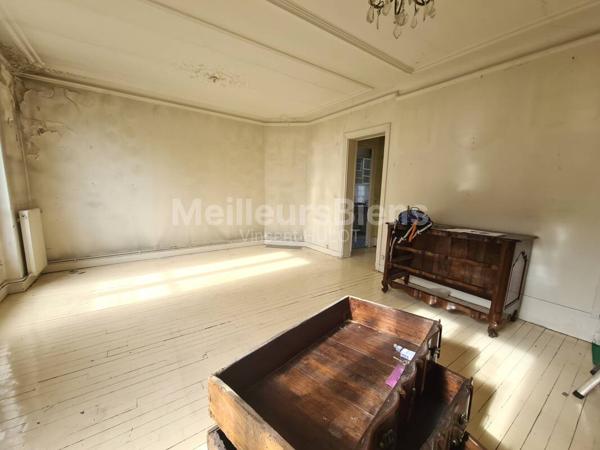 Grand deux pièces avec un magnifique potentiel