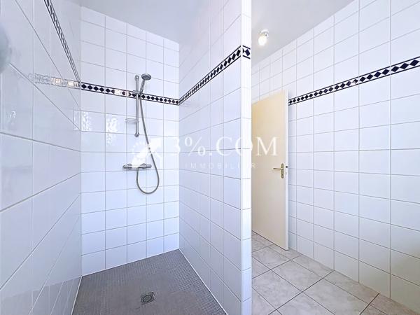 Maison 8 pièce(s) 4 chambre(s) 183 m²