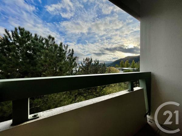 Appartement T4 à vendre  4 pièces - 82,33 m2 GUILHERAND GRANGES - 07