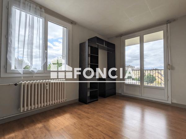 Location Appartement 2 pièces 54 m² - Résidence Vélasquez RDC Le Mans 72000