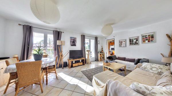 Maison composée de deux appartements, possibilité de division en 4 lots bâtis