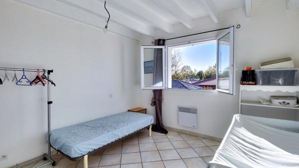 Maison composée de deux appartements, possibilité de division en 4 lots bâtis