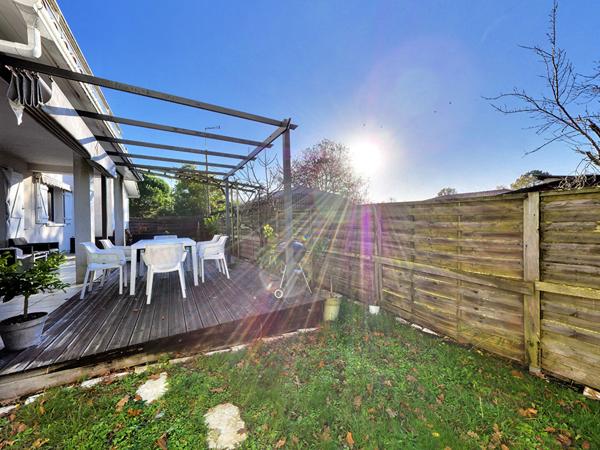 Maison composée de deux appartements, possibilité de division en 4 lots bâtis