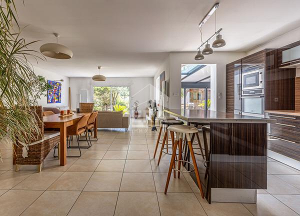 BELLE MAISON DE PLAIN PIED 4 CHAMBRES JARDIN