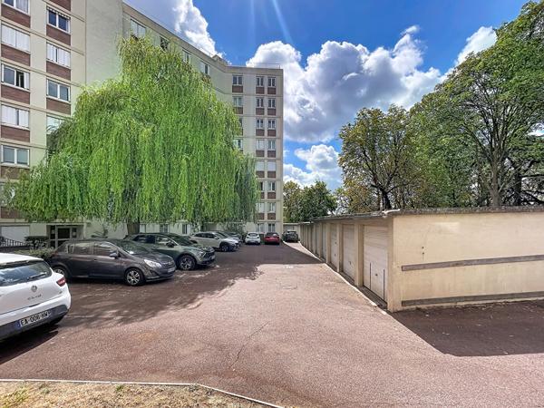 Appartement 4 pièces de 81.56 m² - Saint-Germain-en-Laye