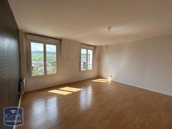 Appartement à louer 3 pièces 68.92m² Épernay (51200)