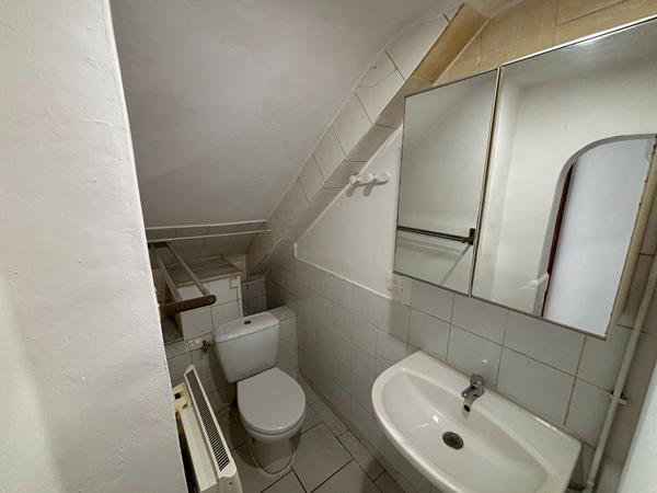 APPARTEMENT T1 28,1M² CLIMATISE ET PARKING ISLE SUR LA SORGUE