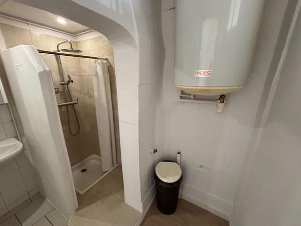 APPARTEMENT T1 28,1M² CLIMATISE ET PARKING ISLE SUR LA SORGUE