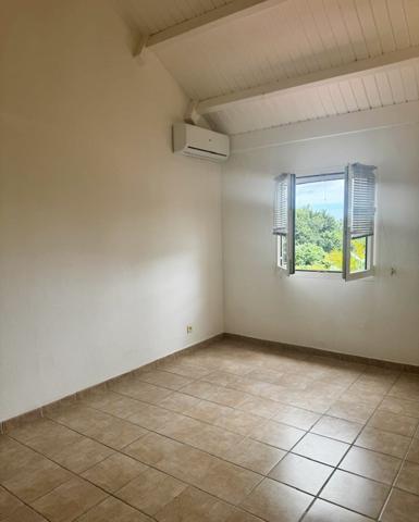 Gourbeyre (97113) Bel appartement cocooning avec vue