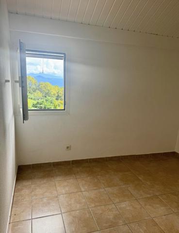 Gourbeyre (97113) Bel appartement cocooning avec vue