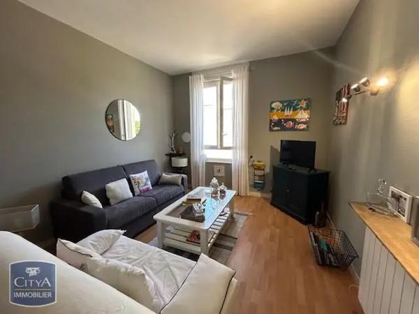 Appartement à louer 2 pièces 51.67m² Royan (17200)