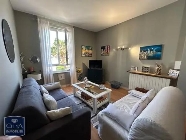 Appartement à louer 2 pièces 51.67m² Royan (17200)