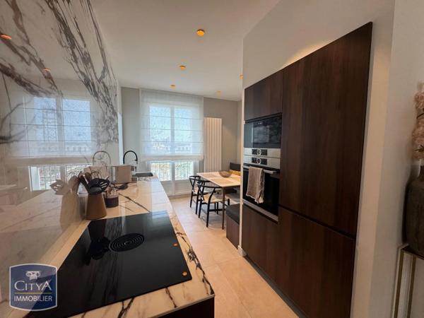 Appartement à louer 4 pièces 107.47m²