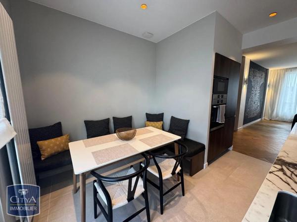 Appartement à louer 4 pièces 107.47m²