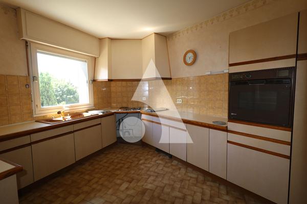 Immeuble 11 pièces 505.82 m2