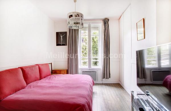 Appartement avec cachet 7 pièces 132 m2 avec terrasse et jardin