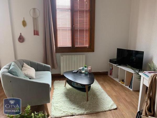 Appartement à louer 1 pièce 32.8m²