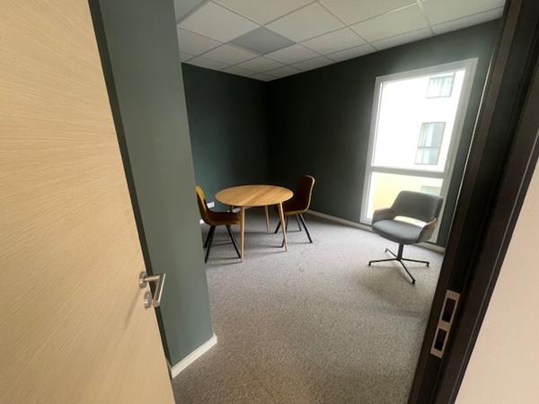 A LOUER BUREAUX DE 90m² PORT DE COMMERCE DE BREST