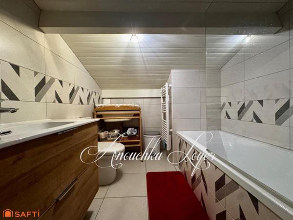 MAISON DE VILLE AVEC SOUS SOL ET STUDIO