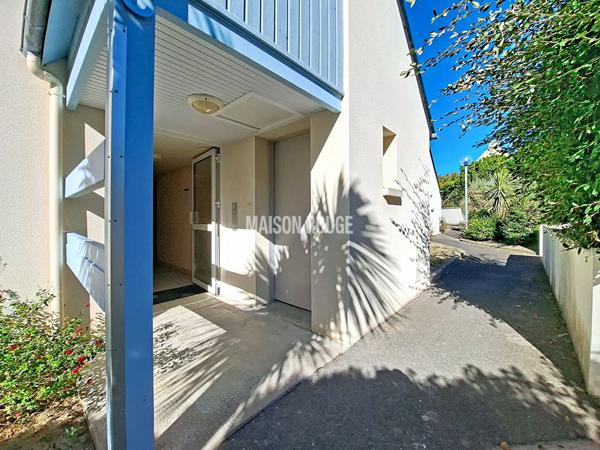 SAINT CAST LE GUILDO - APPARTEMENT T2 MEUBLE VUE MER