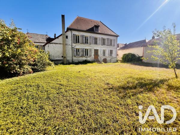 Maison à vendre 8 pièces 232 m² Estissac