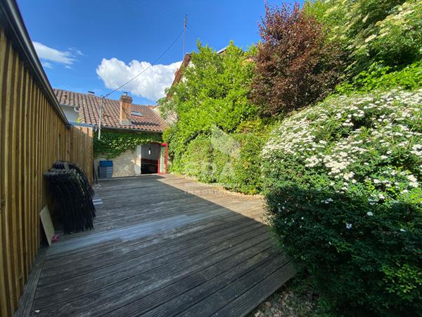 Maison avec un local commercial en centre-ville de Périgueux 3 pièces 149 m2