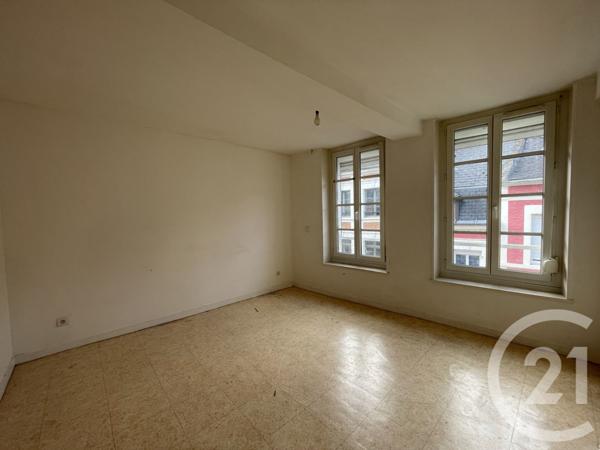 Immeuble à vendre  300 m2 GUISE - 02