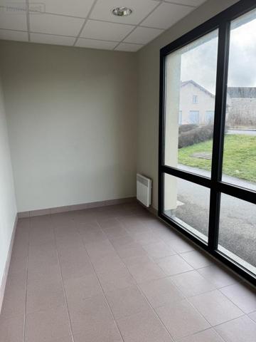 Local Professionnel et commercial à louer à Amancey dans le Doubs (25330), ref : LP117-25014