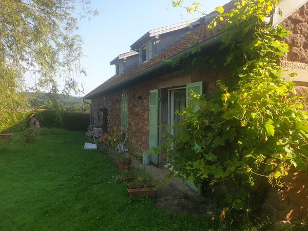 Très jolie ferme rénovée en impasse au calme