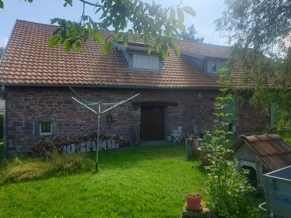 Très jolie ferme rénovée en impasse au calme