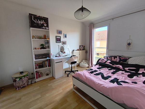 Pau Maison louée,3 chambres et un bureau,garage
