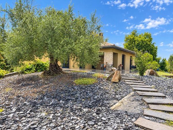 Villa d’exception à Eysines, entre luxe et sérénité