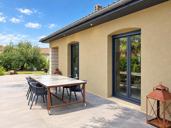Villa d’exception à Eysines, entre luxe et sérénité