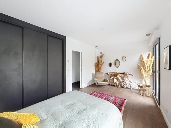 Villa d’exception à Eysines, entre luxe et sérénité