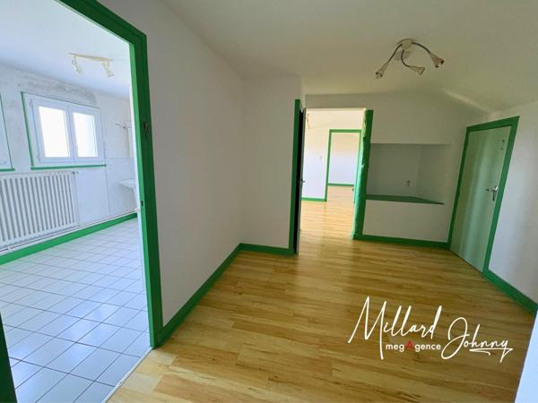 Maison à LA GUICHE, 71220 - 9 pièces 231m²