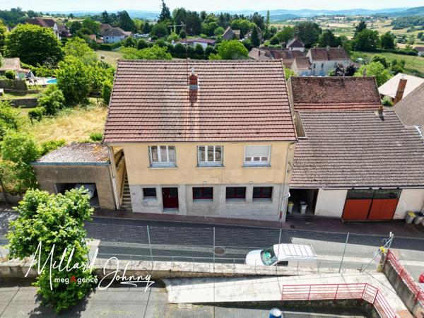 Maison à LA GUICHE, 71220 - 9 pièces 231m²