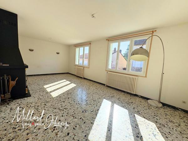 Maison à LA GUICHE, 71220 - 9 pièces 231m²